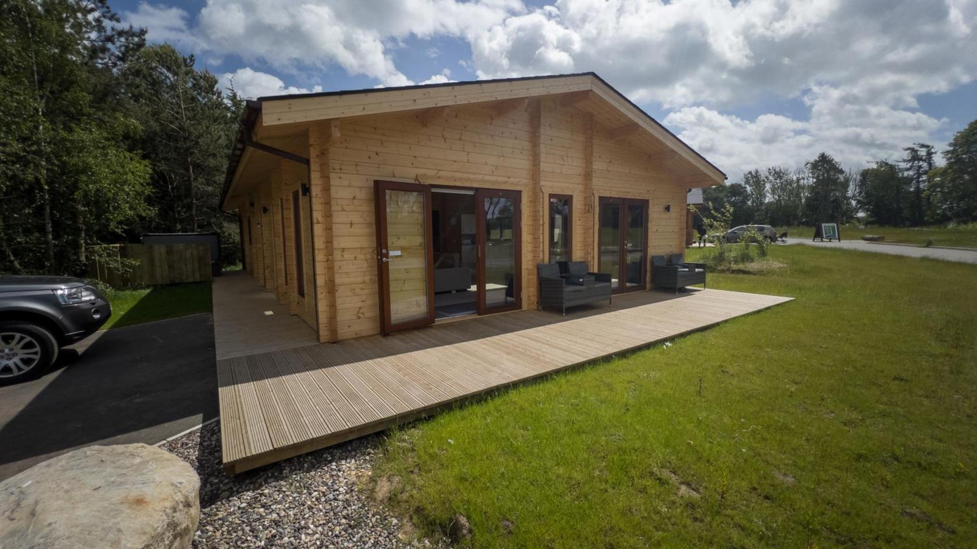 Sundance Lodge, Fantastic New Cabin With Hot Tub - Sleeps 6 - Largest In Felmoor Park Morpeth Oda fotoğraf